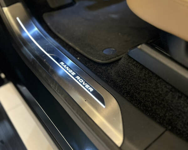 Зеленый Ленд Ровер Рендж Ровер, объемом двигателя 3 л и пробегом 24 тыс. км за 170000 $, фото 35 на Automoto.ua