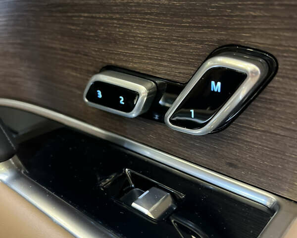 Зеленый Ленд Ровер Рендж Ровер, объемом двигателя 3 л и пробегом 24 тыс. км за 170000 $, фото 36 на Automoto.ua