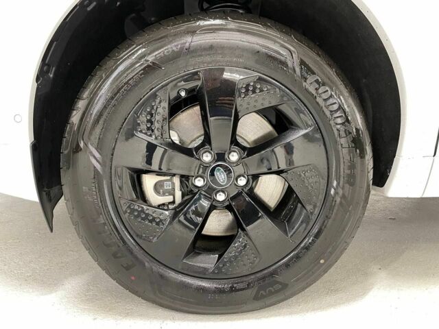 Белый Ленд Ровер Discovery Sport, объемом двигателя 2 л и пробегом 2 тыс. км за 24700 $, фото 11 на Automoto.ua