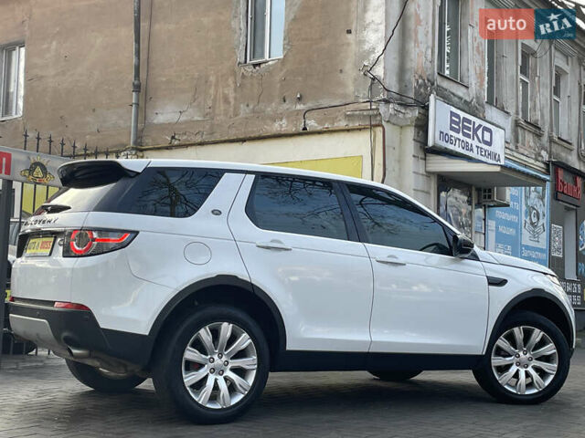 Білий Ленд Ровер Discovery Sport, об'ємом двигуна 2.2 л та пробігом 196 тис. км за 21999 $, фото 3 на Automoto.ua