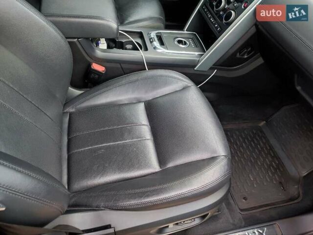 Белый Ленд Ровер Discovery Sport, объемом двигателя 2.18 л и пробегом 79 тыс. км за 22800 $, фото 8 на Automoto.ua