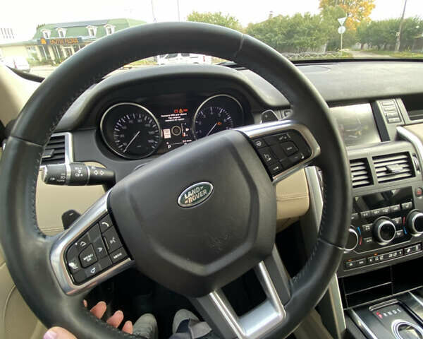 Білий Ленд Ровер Discovery Sport, об'ємом двигуна 2 л та пробігом 182 тис. км за 16700 $, фото 21 на Automoto.ua