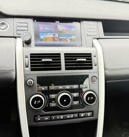 Белый Ленд Ровер Discovery Sport, объемом двигателя 2 л и пробегом 171 тыс. км за 19000 $, фото 22 на Automoto.ua