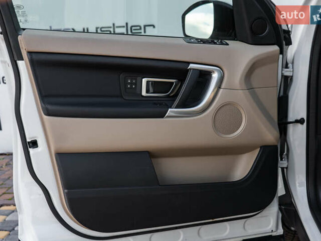 Белый Ленд Ровер Discovery Sport, объемом двигателя 2 л и пробегом 135 тыс. км за 16500 $, фото 16 на Automoto.ua