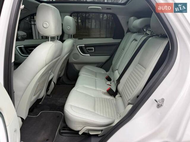 Белый Ленд Ровер Discovery Sport, объемом двигателя 2 л и пробегом 134 тыс. км за 15900 $, фото 21 на Automoto.ua