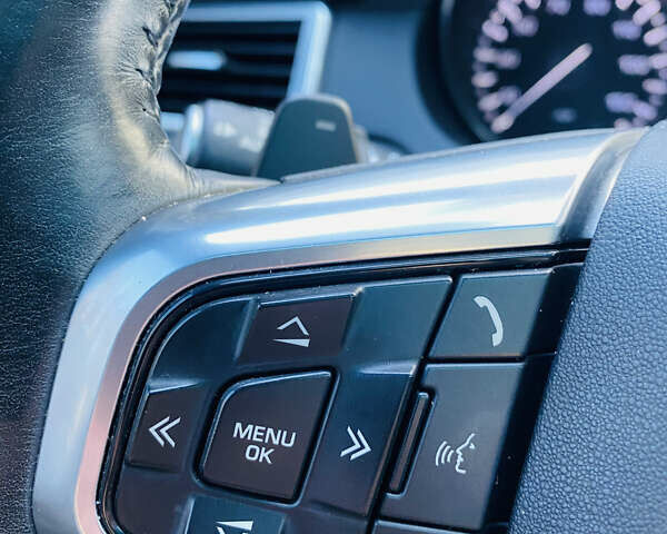 Білий Ленд Ровер Discovery Sport, об'ємом двигуна 2 л та пробігом 184 тис. км за 19000 $, фото 21 на Automoto.ua