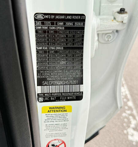 Белый Ленд Ровер Discovery Sport, объемом двигателя 2 л и пробегом 171 тыс. км за 19000 $, фото 13 на Automoto.ua