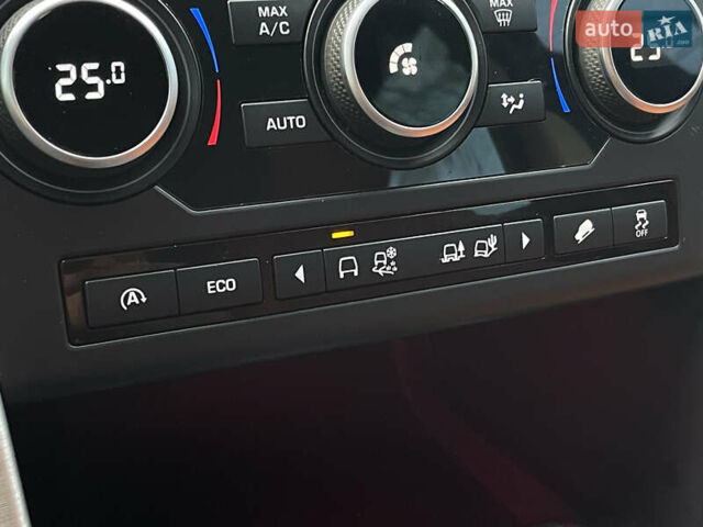 Білий Ленд Ровер Discovery Sport, об'ємом двигуна 2.2 л та пробігом 196 тис. км за 21999 $, фото 27 на Automoto.ua