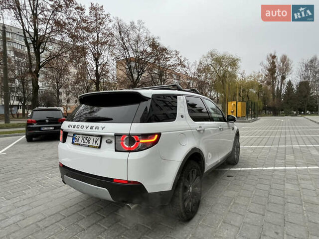 Білий Ленд Ровер Discovery Sport, об'ємом двигуна 2 л та пробігом 148 тис. км за 17800 $, фото 8 на Automoto.ua