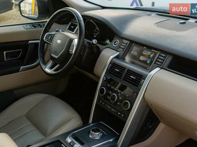 Белый Ленд Ровер Discovery Sport, объемом двигателя 2 л и пробегом 135 тыс. км за 16500 $, фото 31 на Automoto.ua