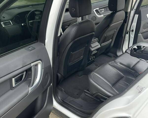 Белый Ленд Ровер Discovery Sport, объемом двигателя 2 л и пробегом 176 тыс. км за 17500 $, фото 8 на Automoto.ua