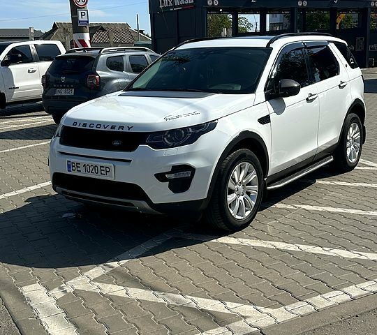 Белый Ленд Ровер Discovery Sport, объемом двигателя 2.2 л и пробегом 107 тыс. км за 21000 $, фото 2 на Automoto.ua