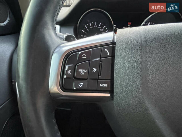 Білий Ленд Ровер Discovery Sport, об'ємом двигуна 2.2 л та пробігом 196 тис. км за 21999 $, фото 19 на Automoto.ua