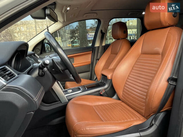 Білий Ленд Ровер Discovery Sport, об'ємом двигуна 2.2 л та пробігом 196 тис. км за 21999 $, фото 12 на Automoto.ua