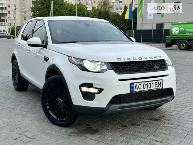 Білий Ленд Ровер Discovery Sport, об'ємом двигуна 2 л та пробігом 126 тис. км за 20999 $, фото 1 на Automoto.ua