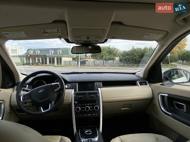 Білий Ленд Ровер Discovery Sport, об'ємом двигуна 2 л та пробігом 182 тис. км за 16700 $, фото 28 на Automoto.ua