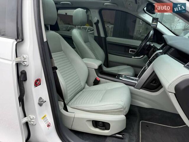 Белый Ленд Ровер Discovery Sport, объемом двигателя 2 л и пробегом 134 тыс. км за 15900 $, фото 23 на Automoto.ua