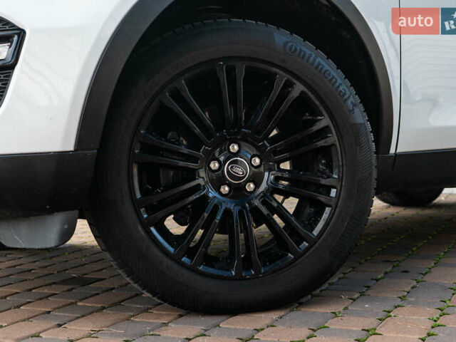 Белый Ленд Ровер Discovery Sport, объемом двигателя 2 л и пробегом 135 тыс. км за 16500 $, фото 11 на Automoto.ua