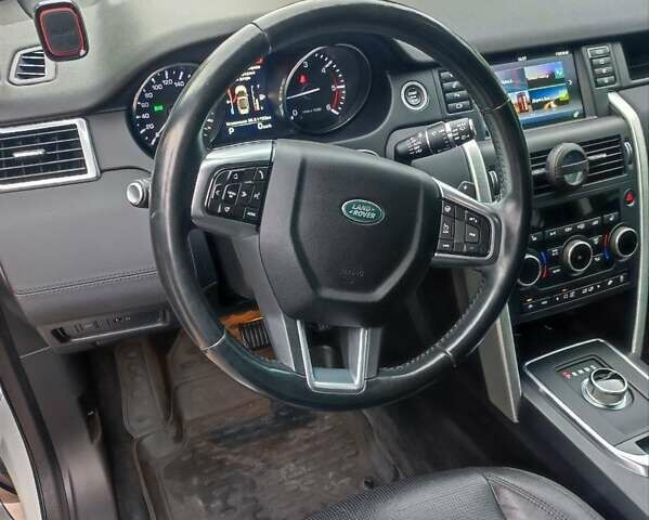 Белый Ленд Ровер Discovery Sport, объемом двигателя 2.18 л и пробегом 79 тыс. км за 22800 $, фото 6 на Automoto.ua