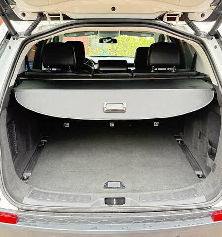 Белый Ленд Ровер Discovery Sport, объемом двигателя 2 л и пробегом 171 тыс. км за 19000 $, фото 29 на Automoto.ua