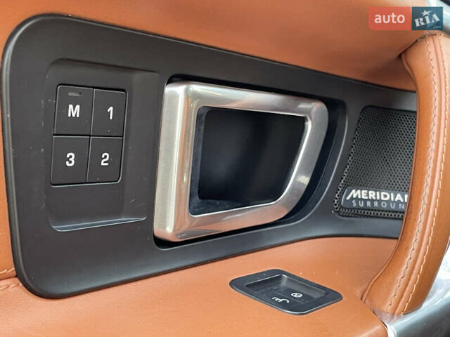 Білий Ленд Ровер Discovery Sport, об'ємом двигуна 2.2 л та пробігом 196 тис. км за 21999 $, фото 10 на Automoto.ua