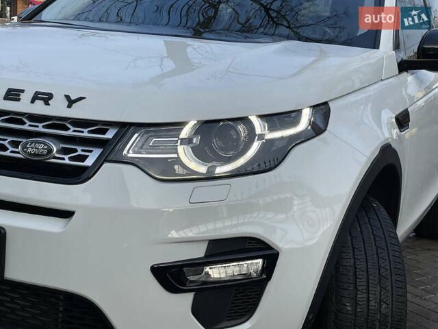Білий Ленд Ровер Discovery Sport, об'ємом двигуна 2.2 л та пробігом 196 тис. км за 21999 $, фото 8 на Automoto.ua
