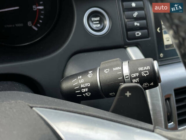 Білий Ленд Ровер Discovery Sport, об'ємом двигуна 2.2 л та пробігом 196 тис. км за 21999 $, фото 22 на Automoto.ua