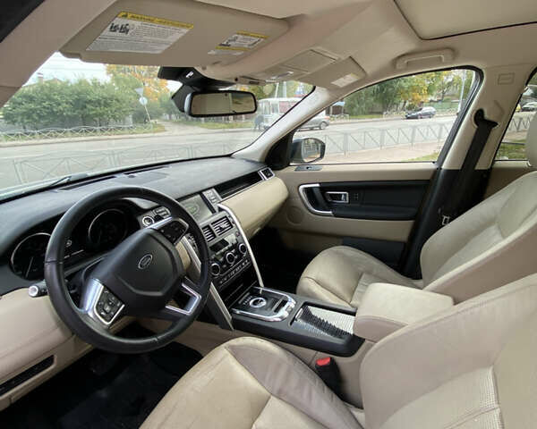 Білий Ленд Ровер Discovery Sport, об'ємом двигуна 2 л та пробігом 182 тис. км за 16700 $, фото 13 на Automoto.ua