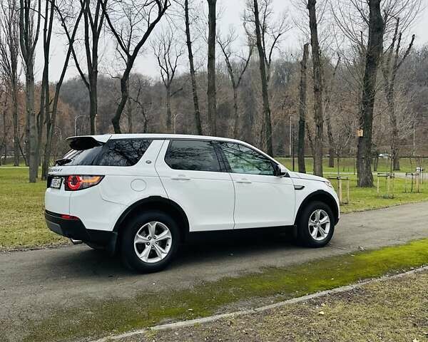 Белый Ленд Ровер Discovery Sport, объемом двигателя 2.2 л и пробегом 186 тыс. км за 17200 $, фото 10 на Automoto.ua