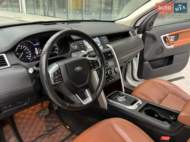 Білий Ленд Ровер Discovery Sport, об'ємом двигуна 2 л та пробігом 148 тис. км за 17800 $, фото 34 на Automoto.ua