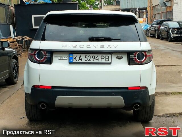 Белый Ленд Ровер Discovery Sport, объемом двигателя 2 л и пробегом 174 тыс. км за 17700 $, фото 3 на Automoto.ua