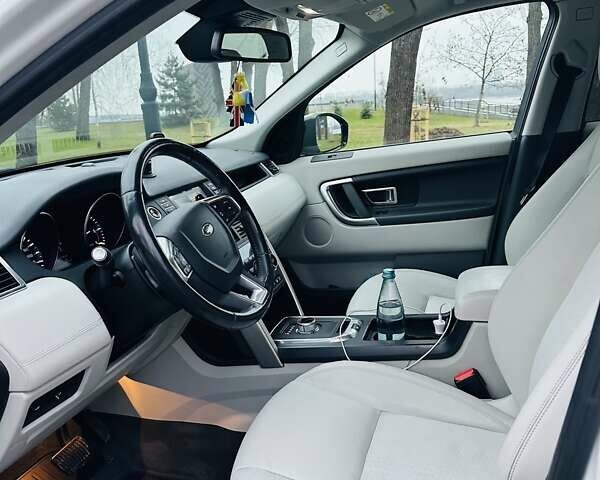 Белый Ленд Ровер Discovery Sport, объемом двигателя 2.2 л и пробегом 186 тыс. км за 17200 $, фото 22 на Automoto.ua