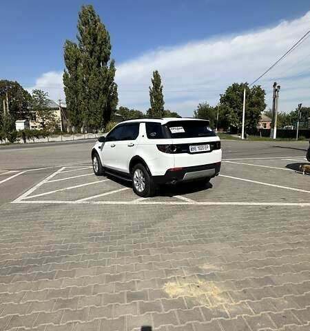 Белый Ленд Ровер Discovery Sport, объемом двигателя 2.18 л и пробегом 107 тыс. км за 21000 $, фото 8 на Automoto.ua
