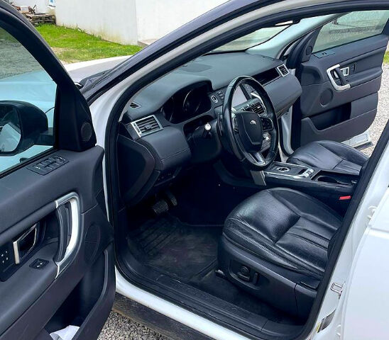 Білий Ленд Ровер Discovery Sport, об'ємом двигуна 2 л та пробігом 175 тис. км за 17500 $, фото 6 на Automoto.ua