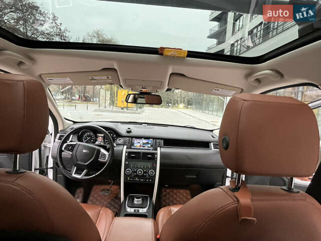 Білий Ленд Ровер Discovery Sport, об'ємом двигуна 2 л та пробігом 148 тис. км за 17800 $, фото 24 на Automoto.ua