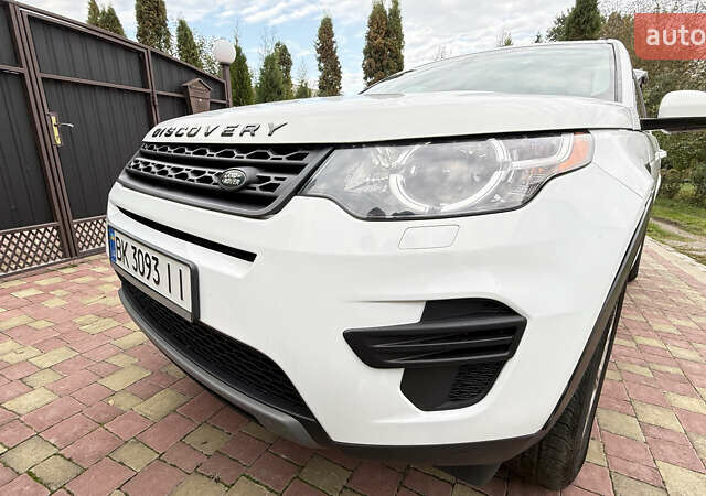 Белый Ленд Ровер Discovery Sport, объемом двигателя 2 л и пробегом 171 тыс. км за 19000 $, фото 8 на Automoto.ua