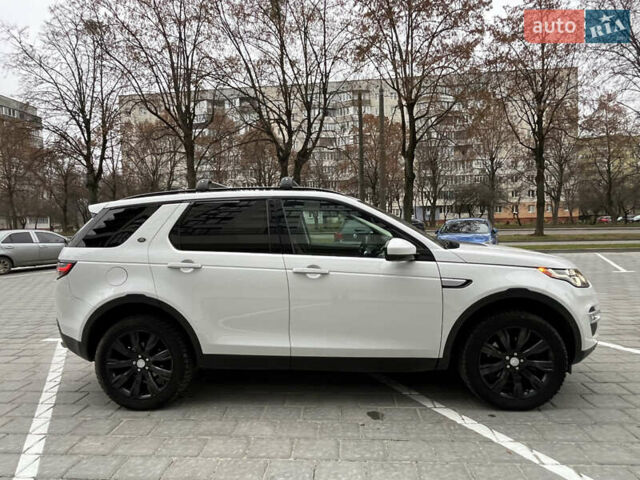 Білий Ленд Ровер Discovery Sport, об'ємом двигуна 2 л та пробігом 148 тис. км за 17800 $, фото 6 на Automoto.ua