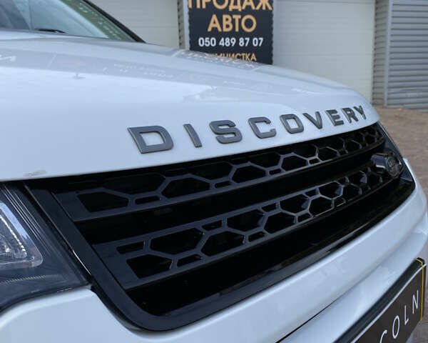 Білий Ленд Ровер Discovery Sport, об'ємом двигуна 2 л та пробігом 182 тис. км за 16700 $, фото 11 на Automoto.ua