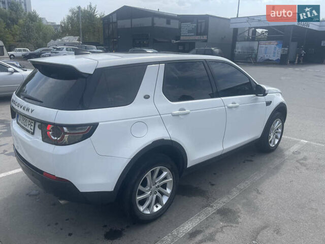 Белый Ленд Ровер Discovery Sport, объемом двигателя 2 л и пробегом 157 тыс. км за 19000 $, фото 3 на Automoto.ua