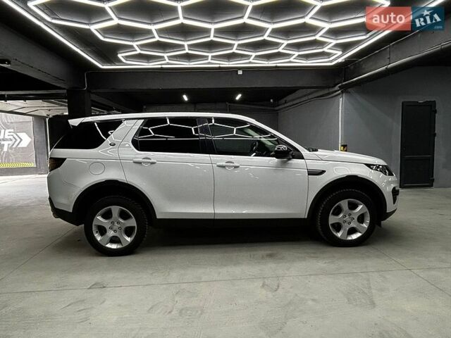 Белый Ленд Ровер Discovery Sport, объемом двигателя 2 л и пробегом 229 тыс. км за 15500 $, фото 9 на Automoto.ua