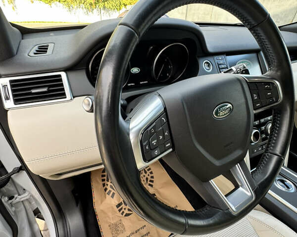 Ленд Ровер Discovery Sport 2016 у Луцьку на Automoto.ua Білий Ленд Ровер Discovery Sport, об'ємом двигуна 2 л та пробігом 138 тис. км за 20999 $, фото 17 на Automoto.ua