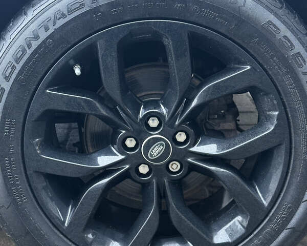 Белый Ленд Ровер Discovery Sport, объемом двигателя 2 л и пробегом 141 тыс. км за 19999 $, фото 10 на Automoto.ua