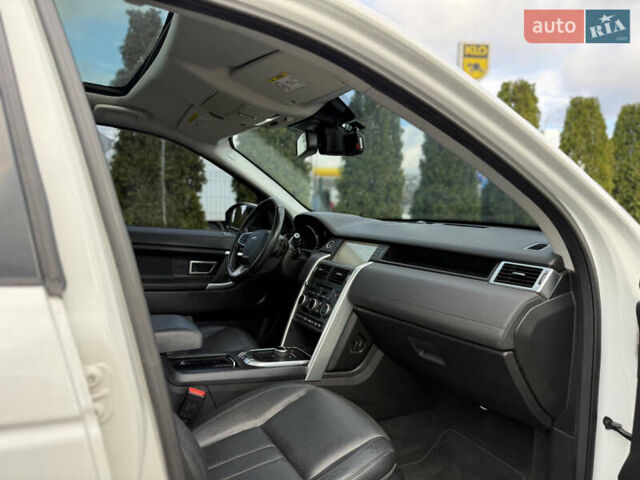 Белый Ленд Ровер Discovery Sport, объемом двигателя 2 л и пробегом 158 тыс. км за 17500 $, фото 51 на Automoto.ua