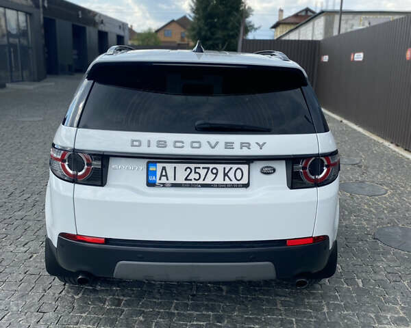 Білий Ленд Ровер Discovery Sport, об'ємом двигуна 2 л та пробігом 120 тис. км за 24900 $, фото 6 на Automoto.ua