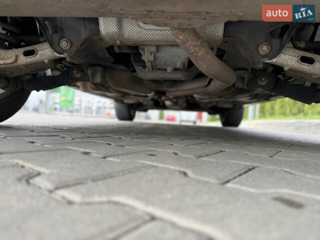 Белый Ленд Ровер Discovery Sport, объемом двигателя 2 л и пробегом 158 тыс. км за 17500 $, фото 26 на Automoto.ua