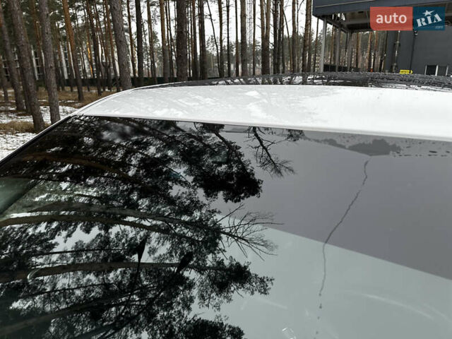 Белый Ленд Ровер Discovery Sport, объемом двигателя 2 л и пробегом 98 тыс. км за 30000 $, фото 15 на Automoto.ua