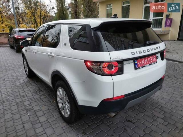 Ленд Ровер Discovery Sport 2016 в Киеве на Automoto.ua Белый Ленд Ровер Discovery Sport, объемом двигателя 2 л и пробегом 28 тыс. км за 16999 $, фото 2 на Automoto.ua