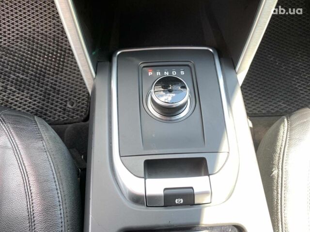 Белый Ленд Ровер Discovery Sport, объемом двигателя 2 л и пробегом 145 тыс. км за 18990 $, фото 40 на Automoto.ua