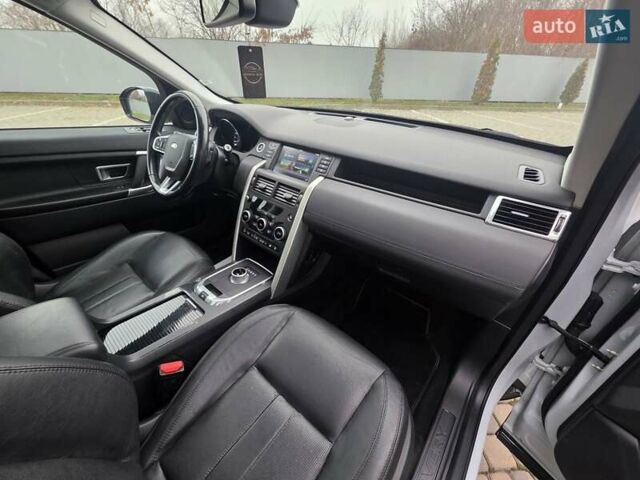 Білий Ленд Ровер Discovery Sport, об'ємом двигуна 2.2 л та пробігом 165 тис. км за 21950 $, фото 56 на Automoto.ua