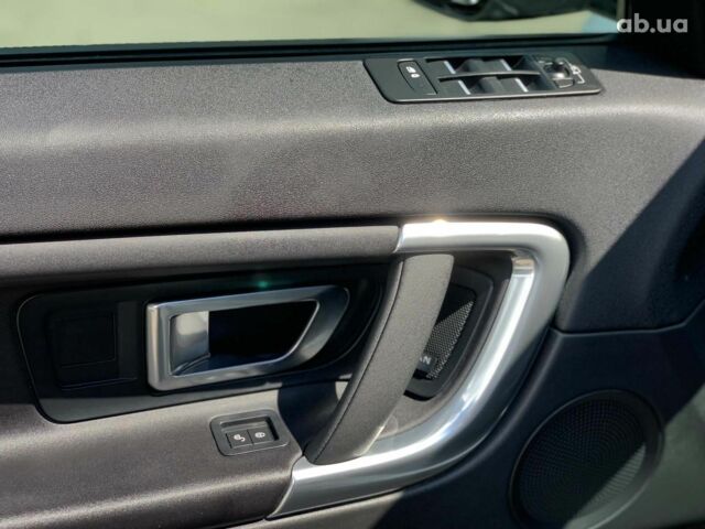 Белый Ленд Ровер Discovery Sport, объемом двигателя 2 л и пробегом 145 тыс. км за 18990 $, фото 20 на Automoto.ua